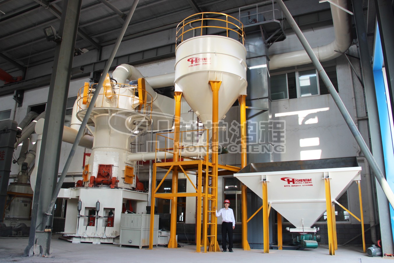 碳酸鈣生產(chǎn)線立磨全套磨粉機設(shè)備配置有那些,石灰石磨粉機，立磨，雷蒙磨，超細磨粉機