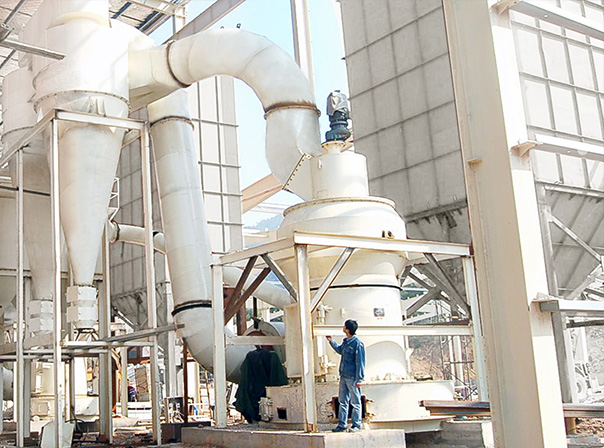 大型非金屬礦磨粉機(jī)廠家，桂林鴻程磨粉機(jī)，磨粉機(jī)，節(jié)能磨粉機(jī)，立磨，超細(xì)磨粉機(jī)，桂林鴻程磨粉機(jī)